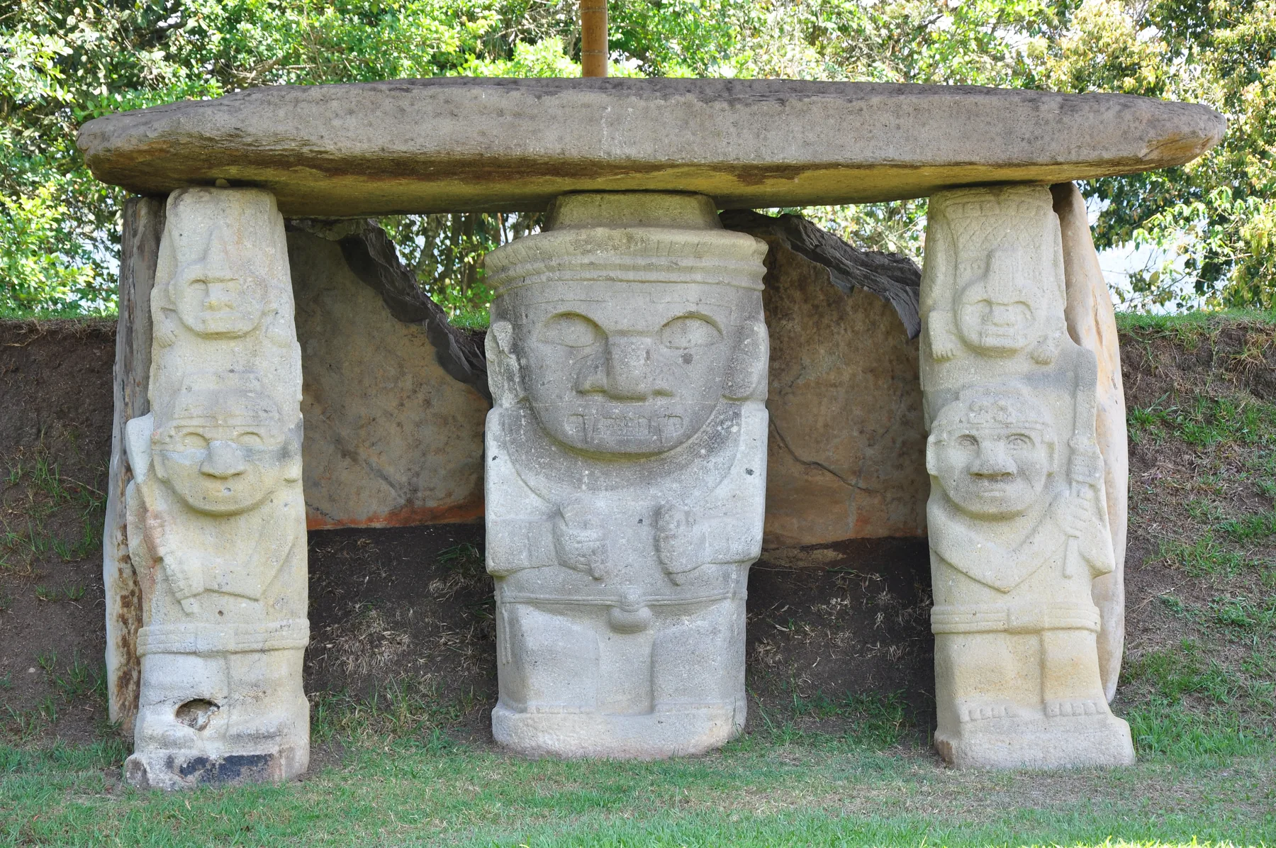 Estatuaria precolombina del Parque Arqueológico de San Agustín, Huila